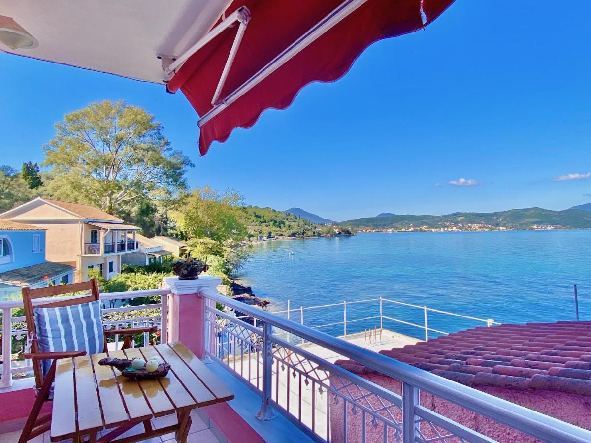 Seafront Villa Ourania Mesongí Exteriör bild